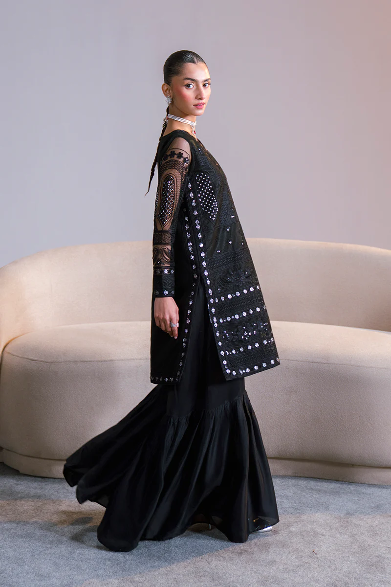 BLACK 2 PIECE PRET - Image 3